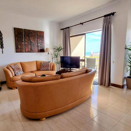 Apartmento Praia Da Dona Ana Лагуш Экстерьер фото