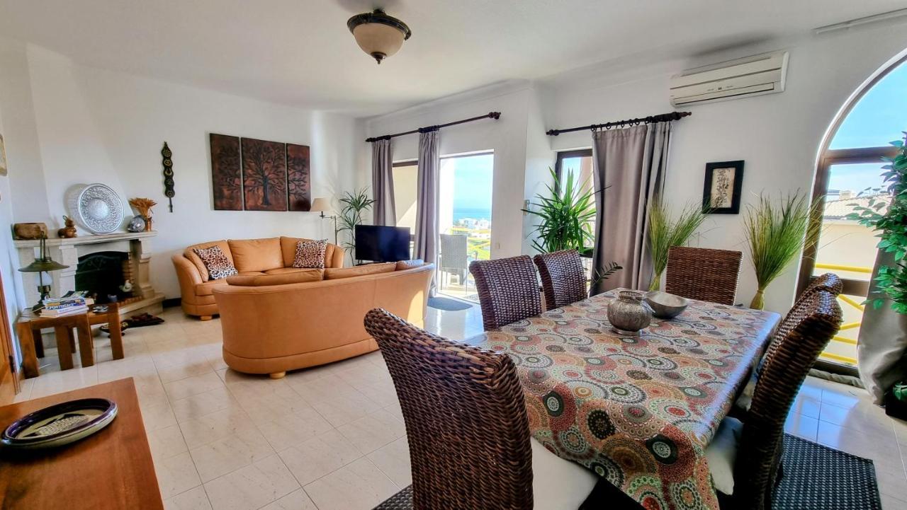 Apartmento Praia Da Dona Ana Лагуш Экстерьер фото