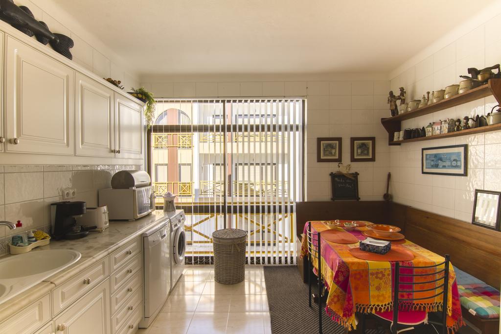Apartmento Praia Da Dona Ana Лагуш Номер фото